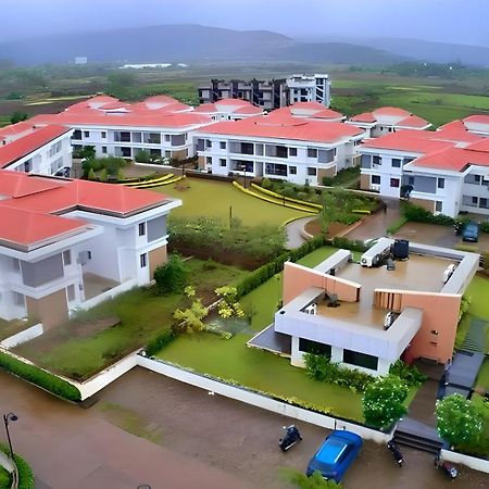 Mizzle Exotica Lonavala Apartman Kültér fotó