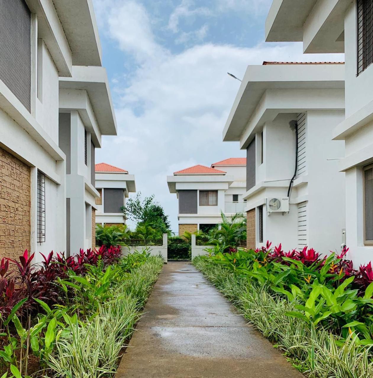 Mizzle Exotica Lonavala Apartman Kültér fotó