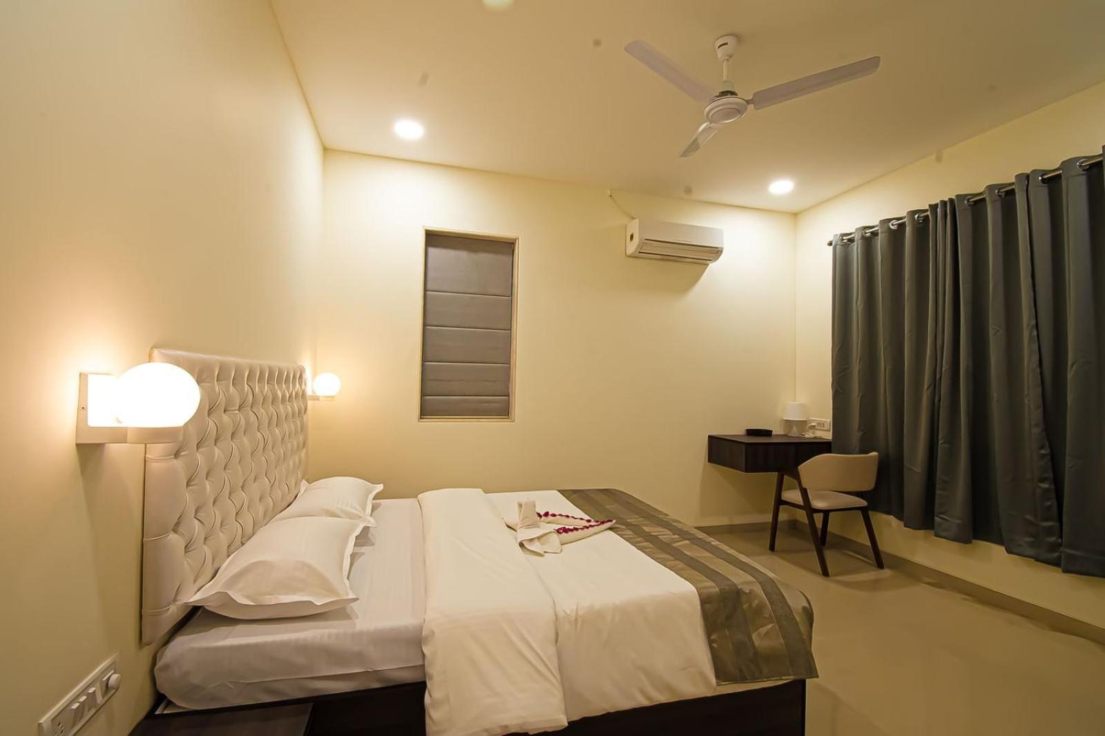 Mizzle Exotica Lonavala Apartman Kültér fotó