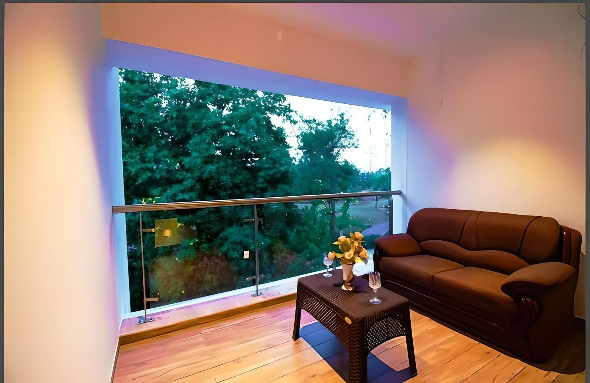 Mizzle Exotica Lonavala Apartman Kültér fotó