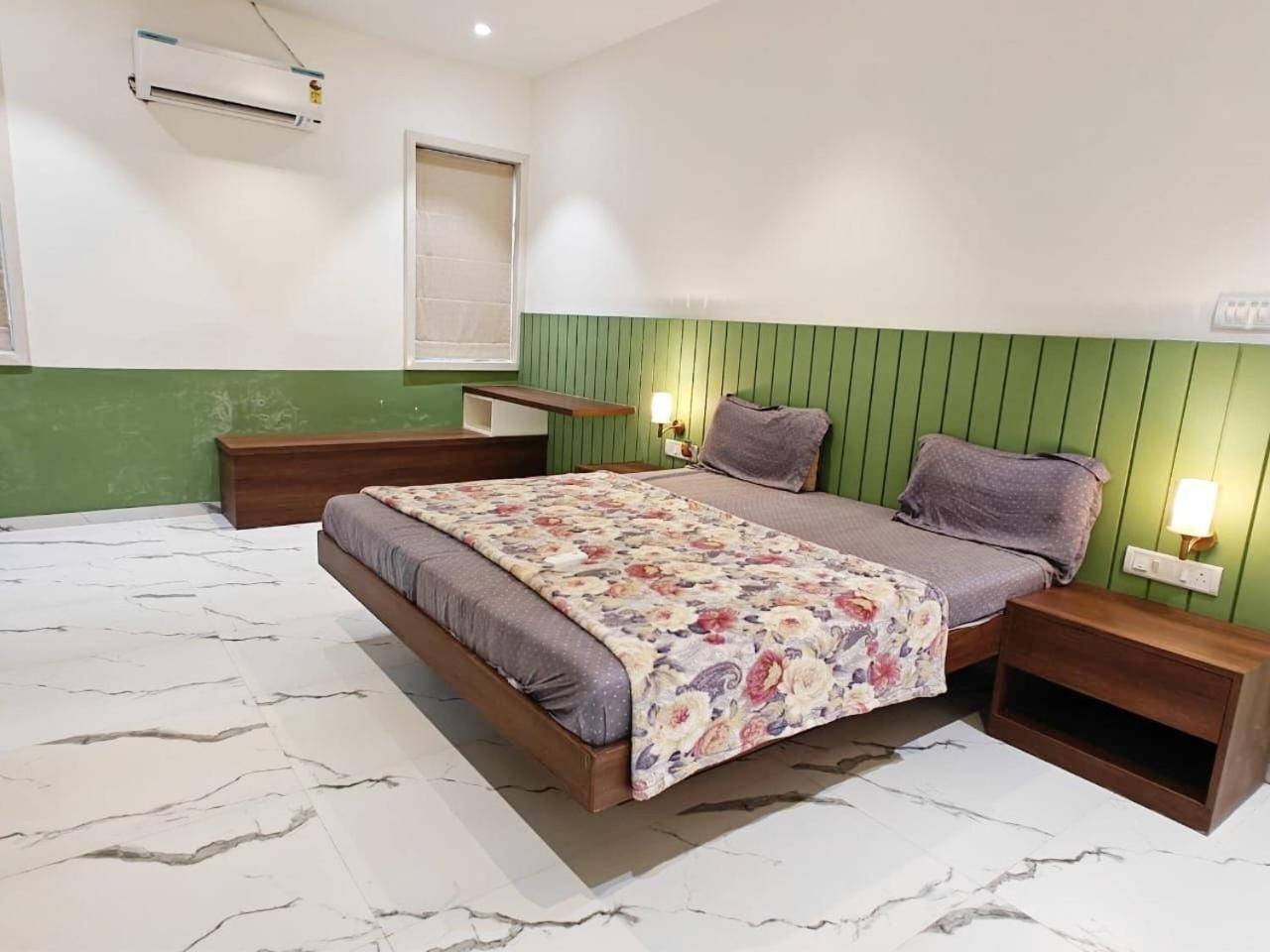 Mizzle Exotica Lonavala Apartman Kültér fotó